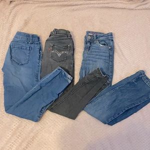 10• Little Girls 3 Pair Of Jeans